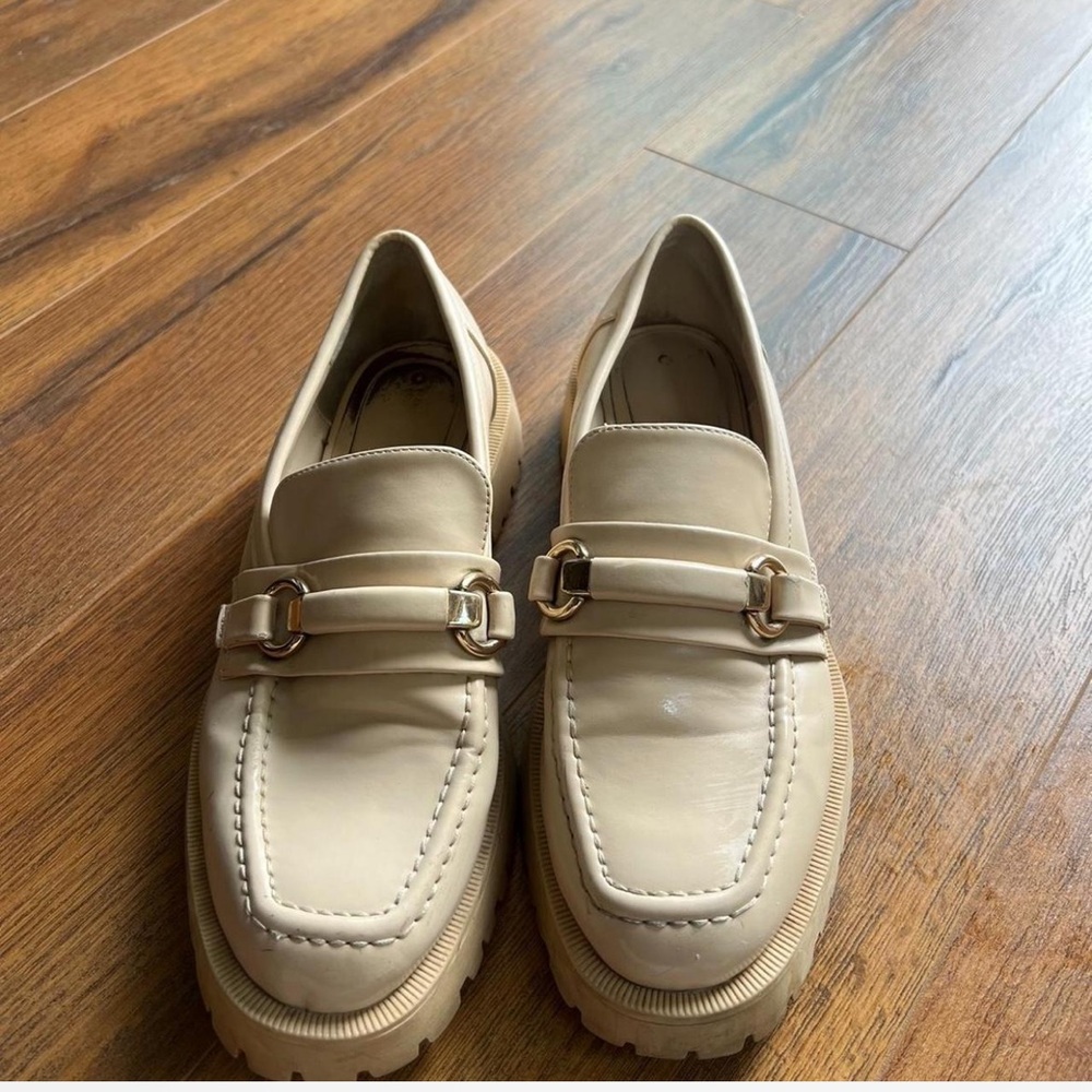 Zara Gold Buckle Lug Chunky Sole Loafers Womens 40 US 9 Beige Nude